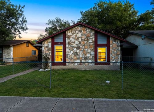 7918 Mallow, San Antonio, TX, 78239-3315 | Card Image