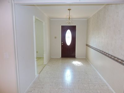 Entry way | Image 2