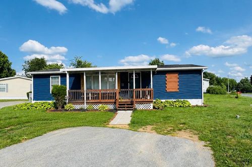 8755 Breinig Run Cir, BREINIGSVILLE, PA, 18031-2009 | Card Image