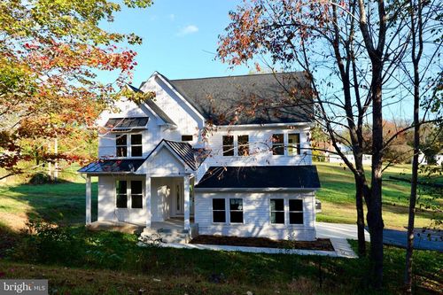 8028 Pinnacle Ridge Dr, Manassas, VA, 20112-3584 | Card Image