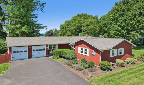 536 Lake Rd, Webster, NY, 14580-1059 | Card Image