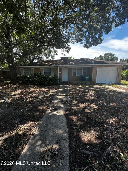 2004 Collins Boulevard, Gulfport, MS, 39507 | Card Image