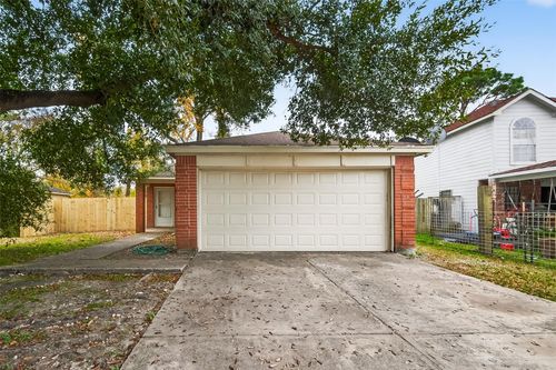 16022 Old River Rd, Channelview, TX, 77530-2862 | Card Image