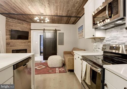 apt-206-12 W Montgomery St, BALTIMORE, MD, 21230-4489 | Card Image