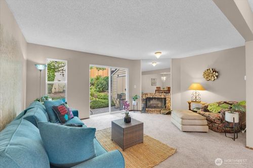 apt-e2-12024 101st Ave Ne, Kirkland, WA, 98034-6736 | Card Image