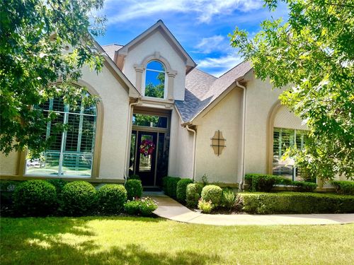 111 Whitley Dr, Austin, TX, 78738-6562 | Card Image