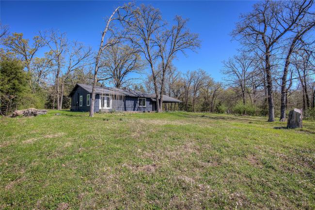 View of yard | Image 15