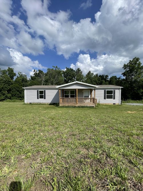 9494 Sunrise Rd, Red Boiling Springs, TN, 37150-3017 | Card Image