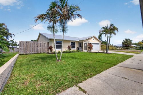 5673 Inez Ave, Stuart, FL, 34997-8402 | Card Image