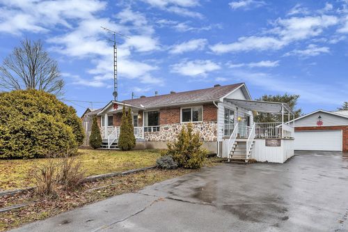 412 Côte St-Charles, Papineauville, QC, J0V1R0 | Card Image