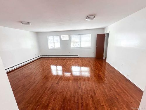 19703 120th Ave, Saint Albans, NY, 11412-3709 | Card Image