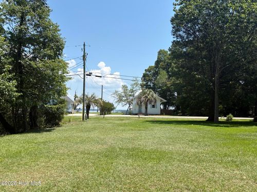 Near 2072 Waccamaw Shores Road, Lake Waccamaw, NC, 28450 | Card Image