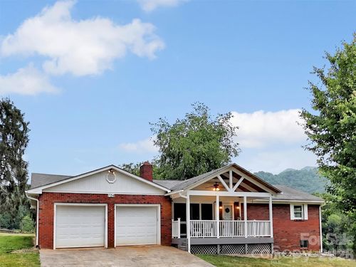104 Beaverdam Heights Dr, Canton, NC, 28716-7729 | Card Image