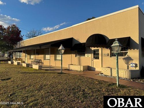 406 W Queen St, Edenton, NC, 27932-1735 | Card Image