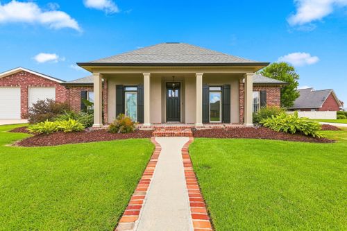 126 West 40th Street, Cut Off, LA, 70345 | Card Image