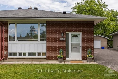 a-1337 Bloomsbury Cres, Ottawa, ON, K2C2Y8 | Card Image