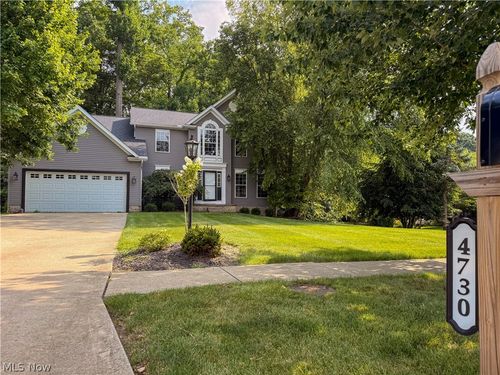 4730 Squire Dr, Northfield, OH, 44067-3292 | Card Image