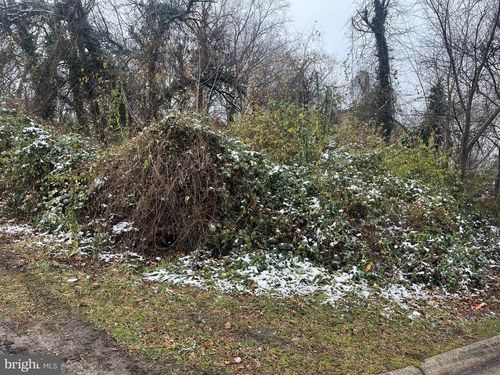 4607 Gunther St, CAPITOL HEIGHTS, MD, 20743-3926 | Card Image