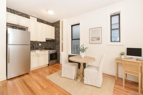 apt-3b-1965 Bergen St, Brooklyn, NY, 11233-4730 | Card Image