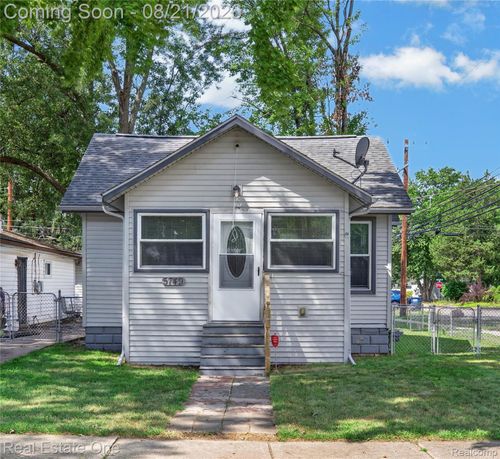 5749 Wilmer St, Westland, MI, 48185-2264 | Card Image
