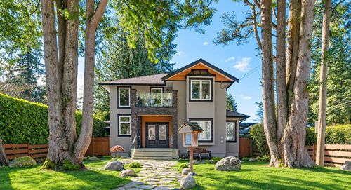 839 W 20th St, North Vancouver, BC, V7P2B5 | Card Image