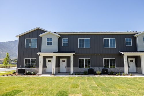 46-487 E 590 N, Salem, UT, 84653-4910 | Card Image