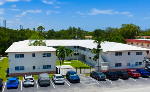 102-811 Se 16th St, Fort Lauderdale, FL, 33316-2651 | Card Image