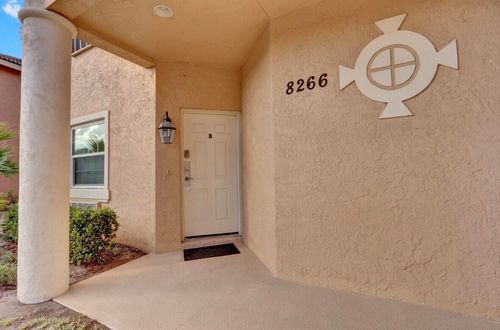 8266b Mulligan Cir, Port St Lucie, FL, 34986-3308 | Card Image
