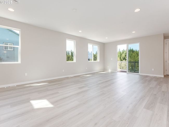 2111 Ne Ridge Run Ln, House other with 5 bedrooms, 4 bathrooms and 3 parking in Estacada OR | Image 10
