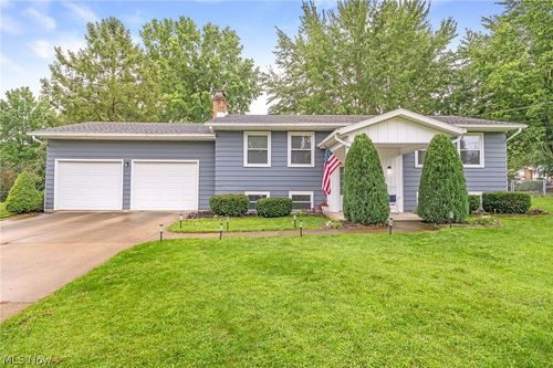 1355 Edgewood Dr, Ashland, OH, 44805-3421 | Card Image
