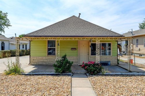 149 N 10th Ave, Brighton, CO, 80601-1809 | Card Image
