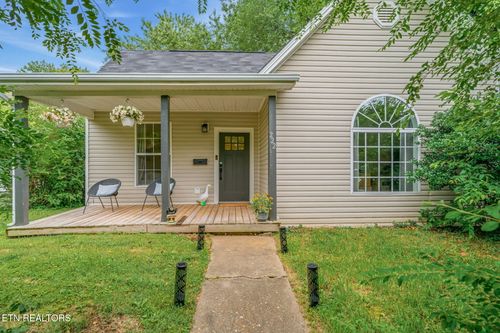 222 E Oldham Ave, Knoxville, TN, 37917-5559 | Card Image