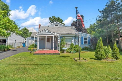 6689 Prescott Dr, Derby, NY, 14047-9523 | Card Image