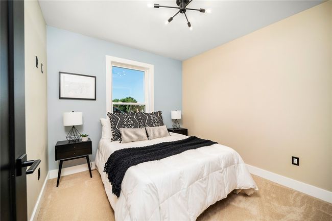 1820 W 11 Th St, House other with 3 bedrooms, 3 bathrooms and 1 parking in Patterson Hts PA | Image 9