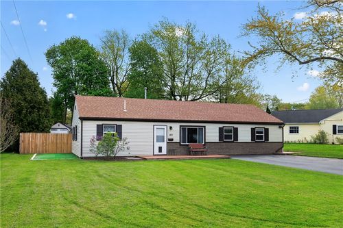 152 Iroquois St, Webster, NY, 14580-3543 | Card Image