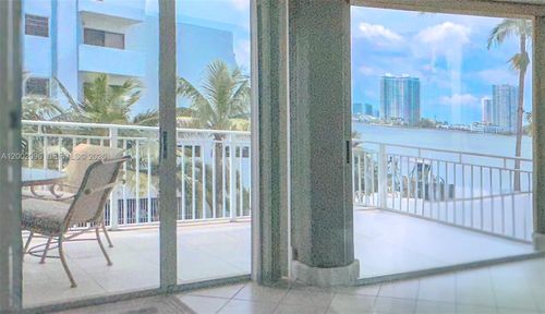201-18000 N Bay Rd, Sunny Isles Beach, FL, 33160-1922 | Card Image