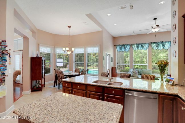 7670 Wexford Club Dr W, House other with 6 bedrooms, 5 bathrooms and null parking in Jacksonville FL | Image 22