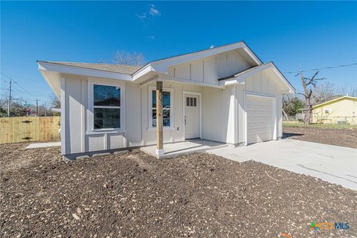 403 Bauer Street, Seguin, TX, 78155 | Card Image