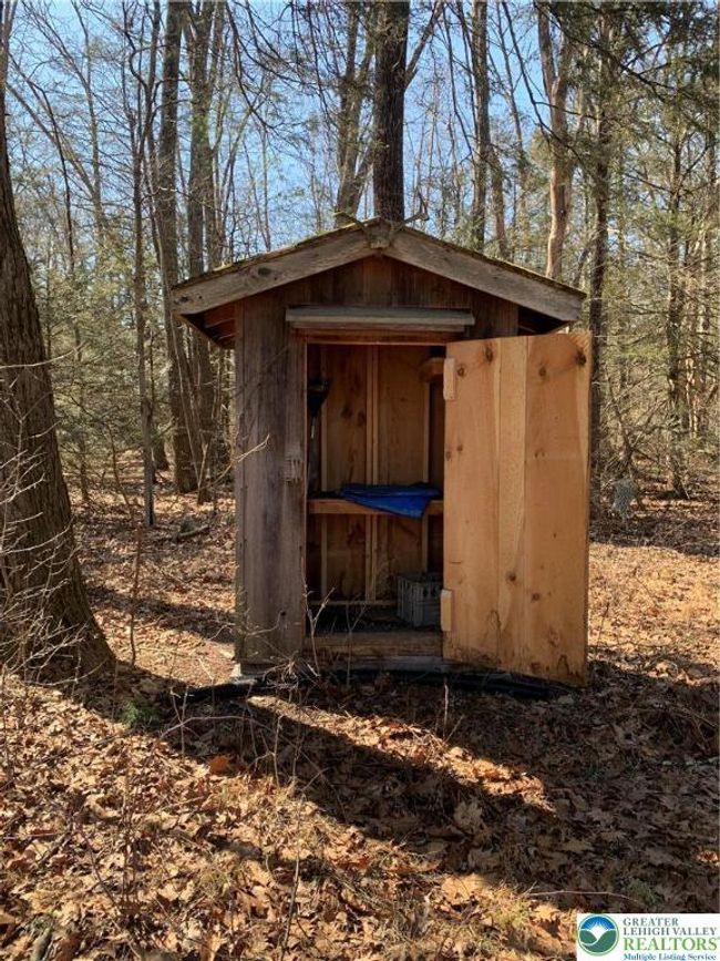 169 Scenic Dr, House other with 3 bedrooms, 2 bathrooms and null parking in Kunkletown PA | Image 32