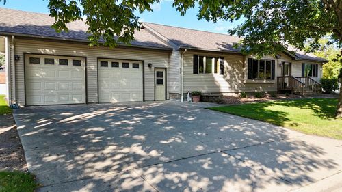 510 Ash Ave, Bird Island, MN, 55310-1222 | Card Image