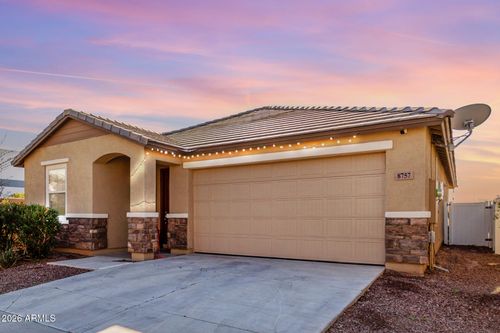 8757 W Jefferson St, Tolleson, AZ, 85353-1390 | Card Image