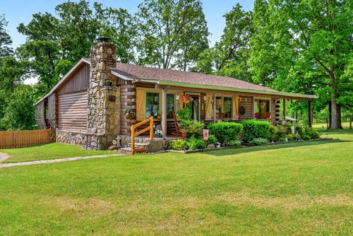 147 Napier Rd, Hohenwald, TN, 38462-5614 | Card Image