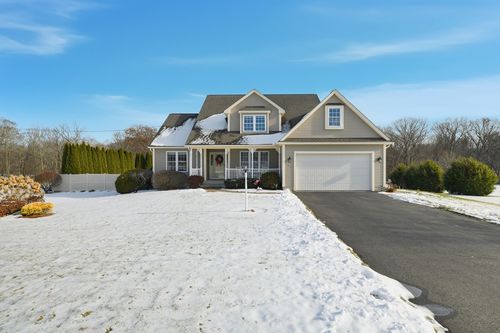 42 Schneider Rd, Somers, CT, 06071-1113 | Card Image