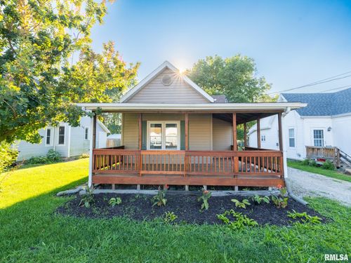 335 S Tremont St, Princeville, IL, 61559-9477 | Card Image