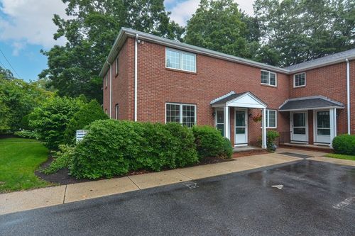 unit-1-63 Linden St, Wellesley, MA, 02482-5823 | Card Image