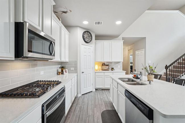 10126 Bayou Oaks Dr, House other with 4 bedrooms, 3 bathrooms and 2 parking in Conroe TX | Image 16