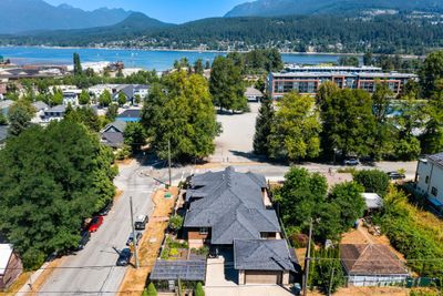 2701 St George St, House other with 13 bedrooms, 6 bathrooms and 6 parking in Port Moody BC | Image 2