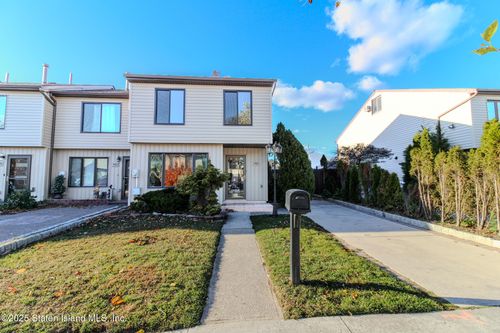 901 Patterson Ave, Staten Island, NY, 10306-6029 | Card Image