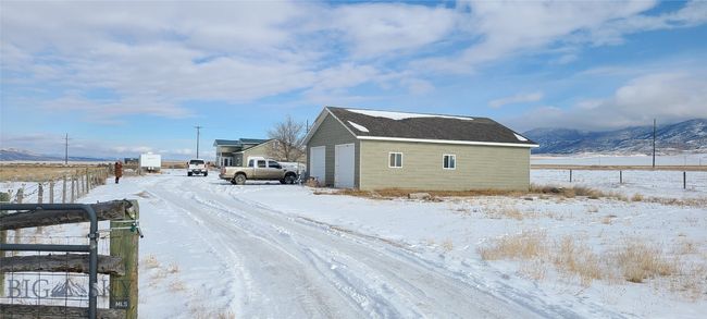 South side of garage | Image 16