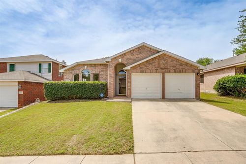 909 Western Pass, Fort Worth, TX, 76179-2341 | Card Image